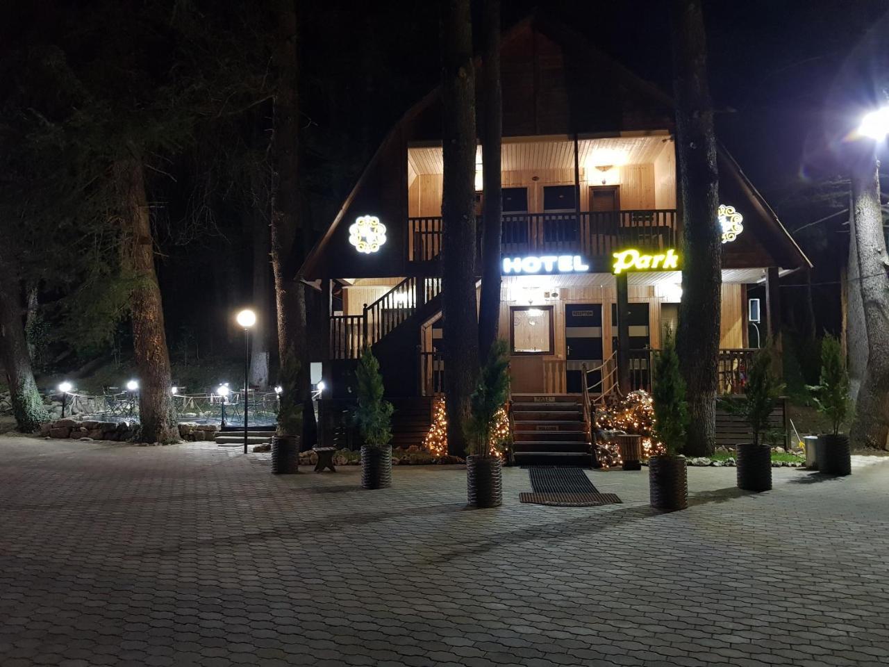 Park Hotel 쿠타이시 외부 사진