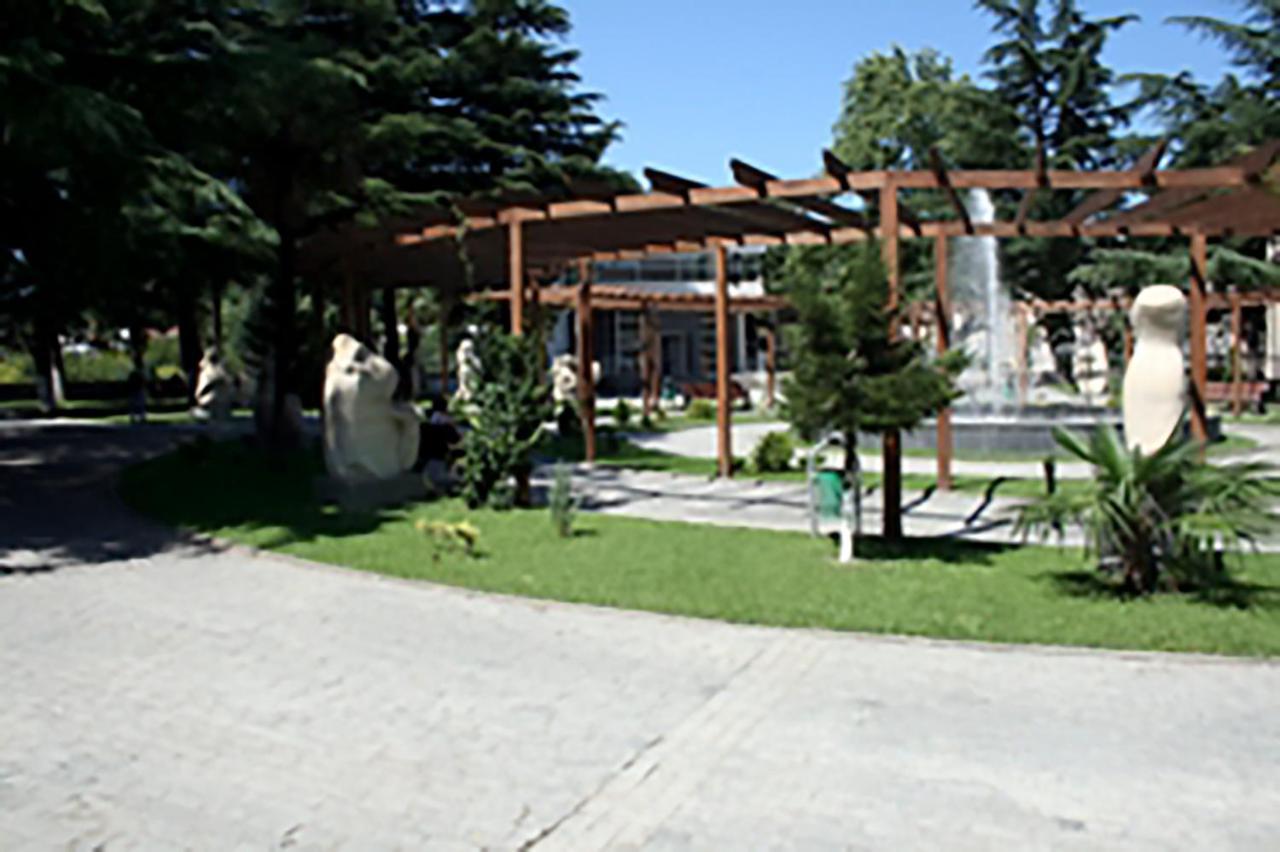 Park Hotel 쿠타이시 외부 사진
