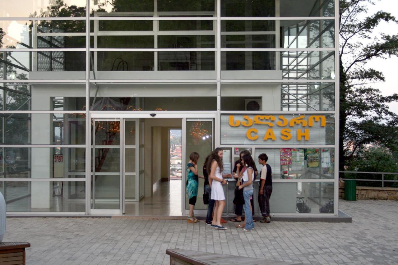 Park Hotel 쿠타이시 외부 사진